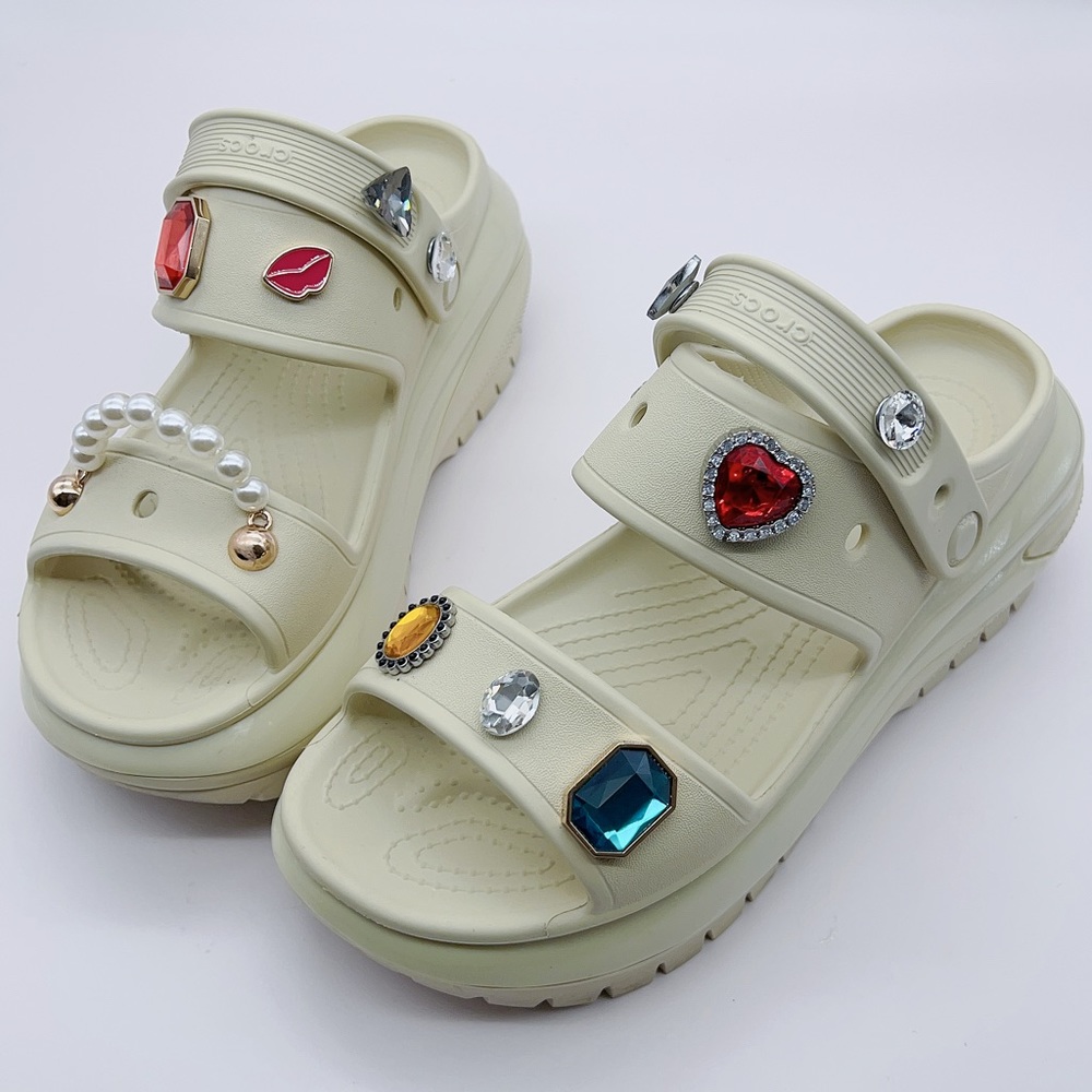 Crocs Mega Crush Sandals Women Size 9